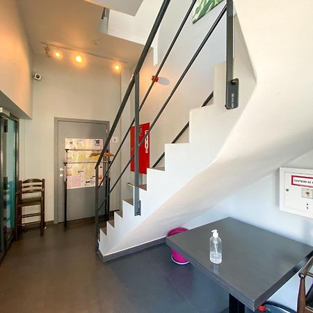 A Fleur De Couette Hotell Auvelais Exteriör bild