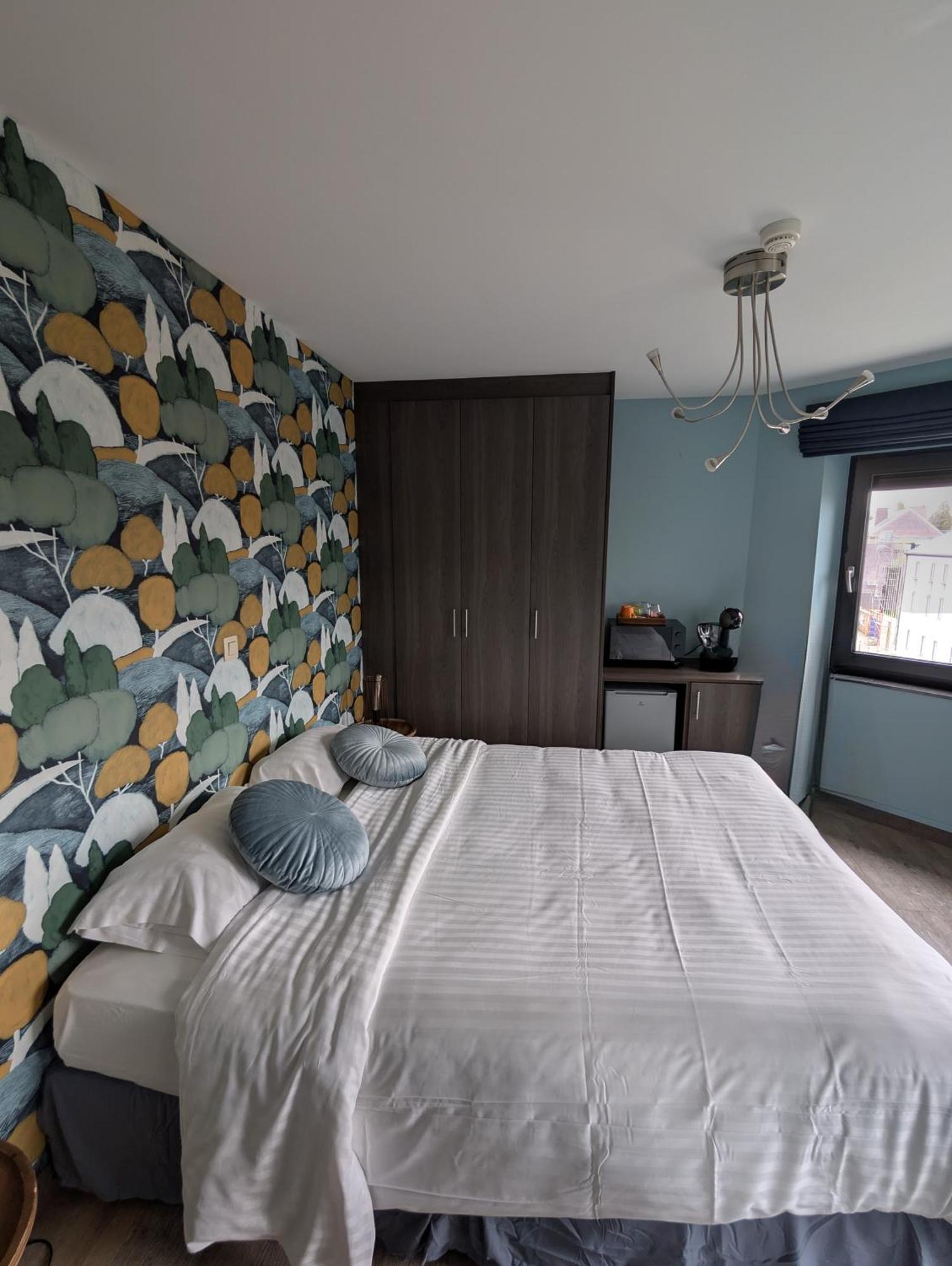A Fleur De Couette Hotell Auvelais Exteriör bild