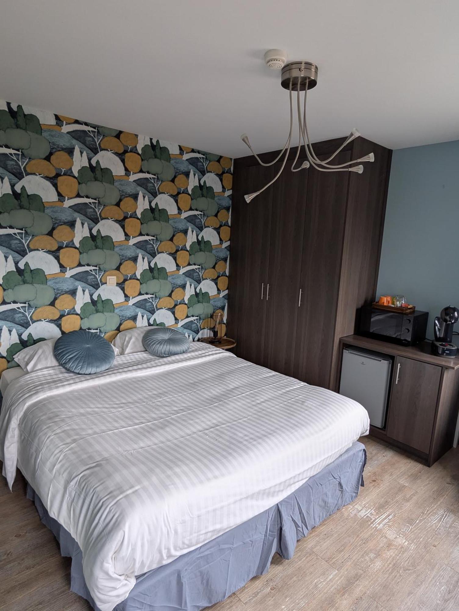 A Fleur De Couette Hotell Auvelais Exteriör bild